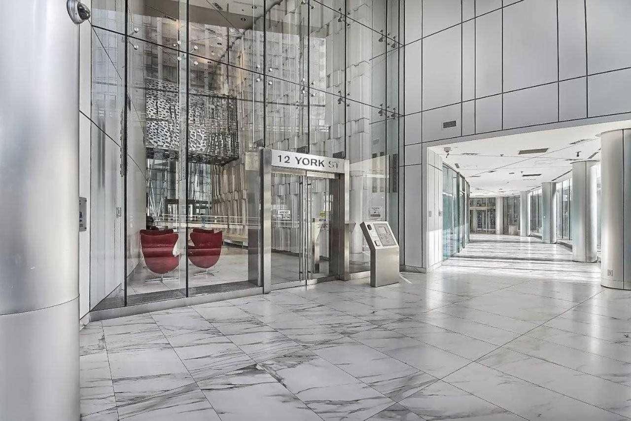 Ihost Suites Ice Condo Toronto Exteriör bild