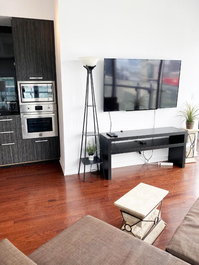 Ihost Suites Ice Condo Toronto Exteriör bild