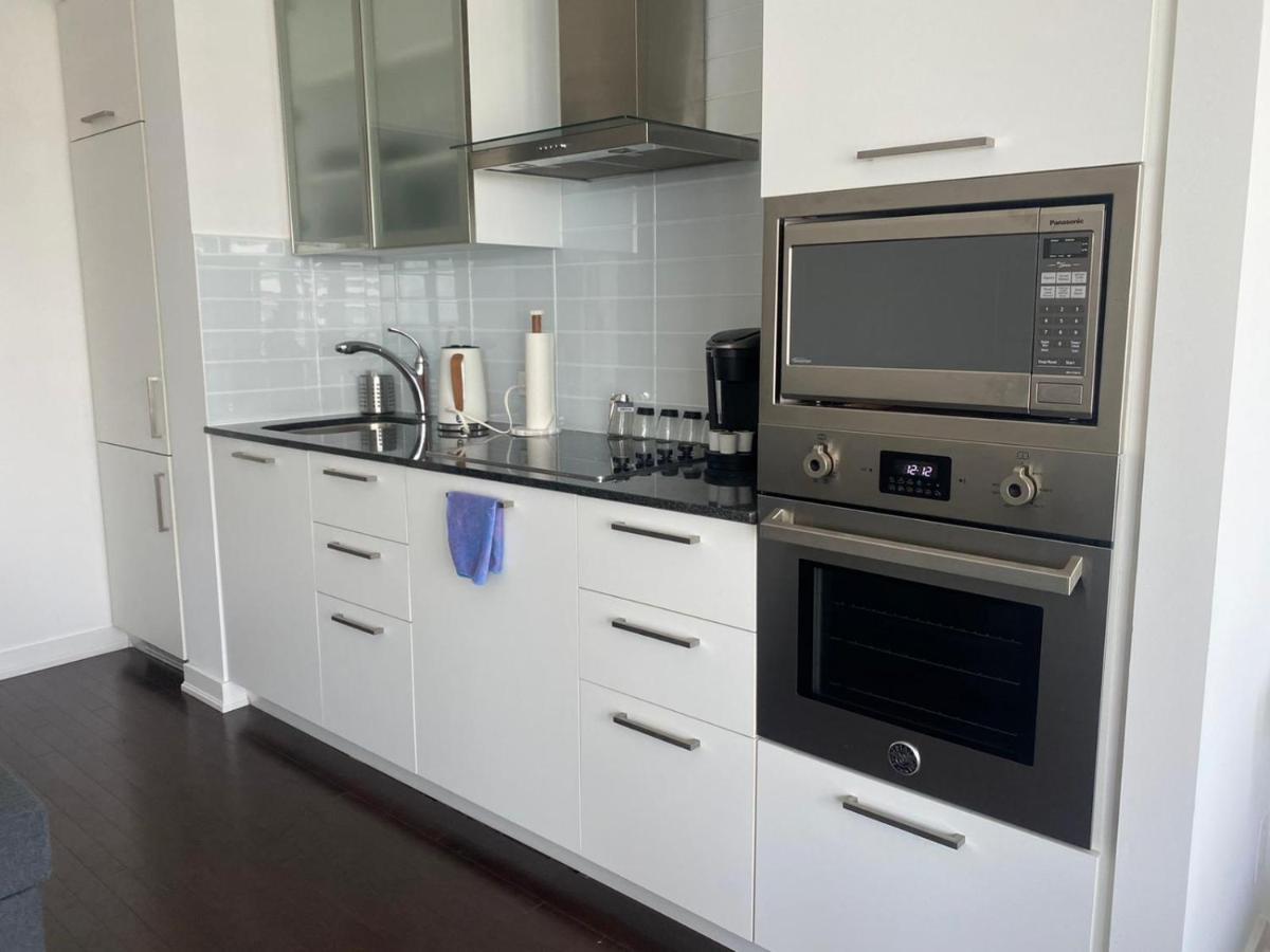 Ihost Suites Ice Condo Toronto Exteriör bild