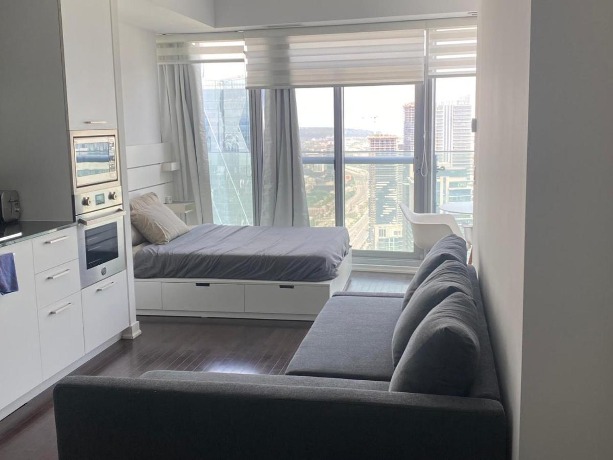 Ihost Suites Ice Condo Toronto Exteriör bild