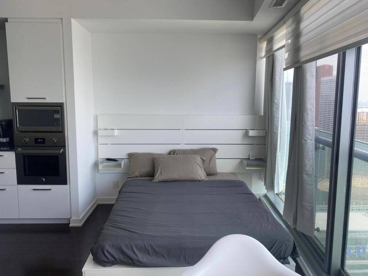 Ihost Suites Ice Condo Toronto Exteriör bild