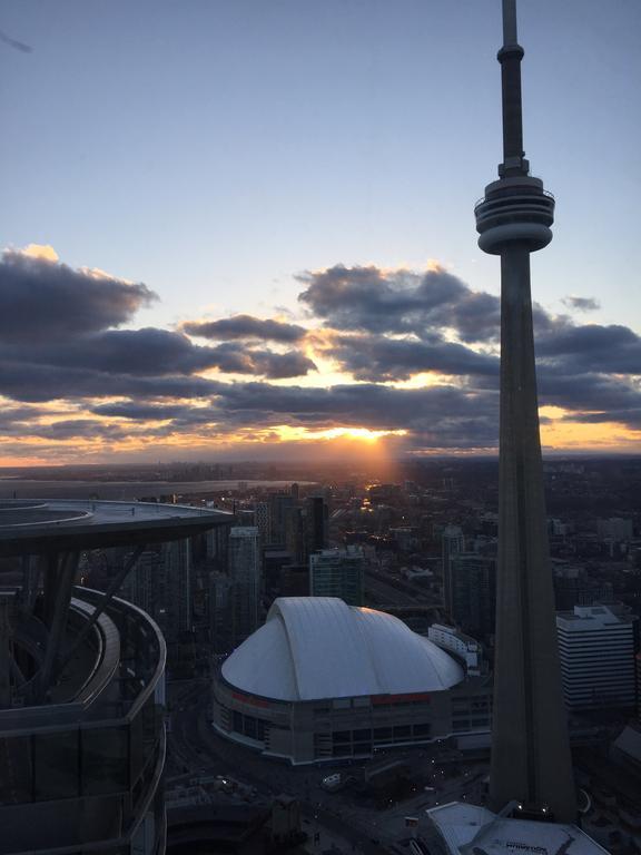 Ihost Suites Ice Condo Toronto Exteriör bild